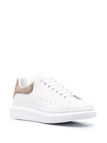 White Oversized Sneakers with beige contrasting detail