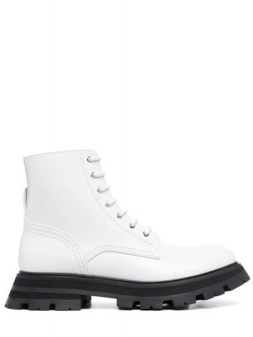 White Wander boots