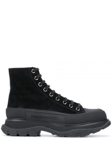 Black Tread Slick boots