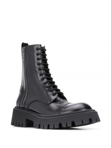 Black leather Tractor 20 mm lace-up boots