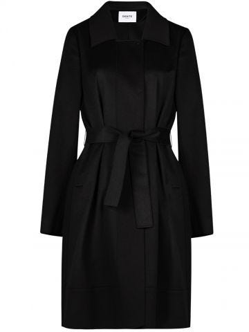 Cappotto nero in lana
cintura in vita