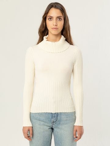 Cream turtleneck sweater 
ribbed