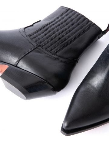 Black Hidalgo Chelsea boots