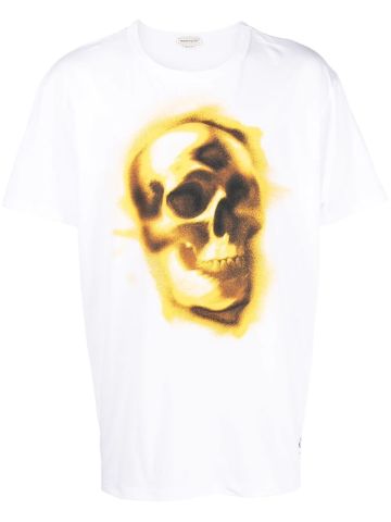 White t-shirt with skull print
