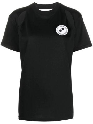 T-shirt nera con stampa e cut-out
