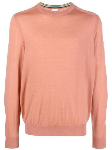 Pink crewneck sweater with long sleeves