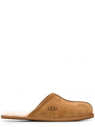 Chestnut Scuff slippers with white fur