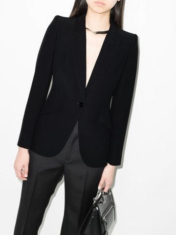 Single-breasted blazer with peaked lapels
