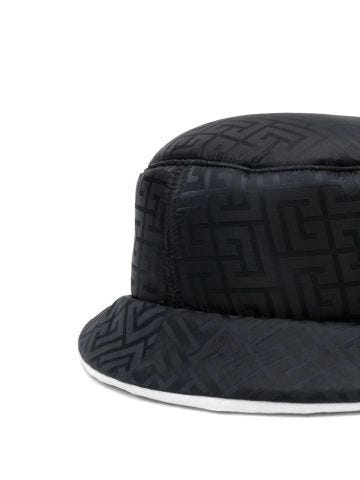 Cappello nero bucket reversibile con stampa monogramma