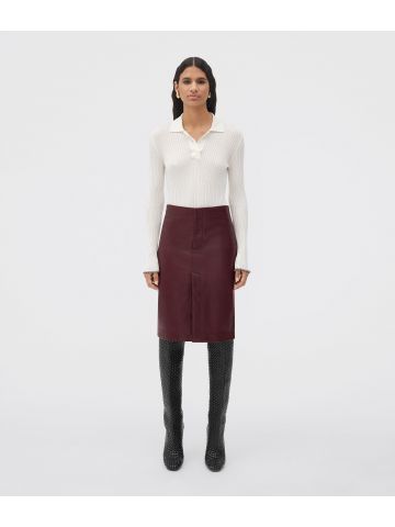 Soft Leather Skirt
Zip and button
hook closure