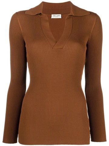 Brown sweater with v-neck and collar