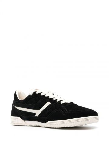 Sneakers nere