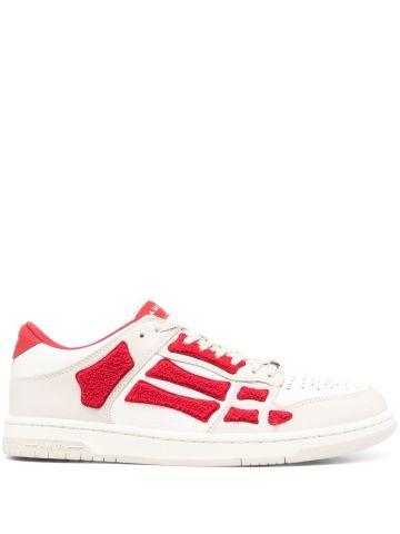 Skel trainers with red details