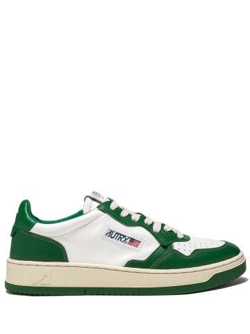 Medalist low sneaker in two-tone white and green leather