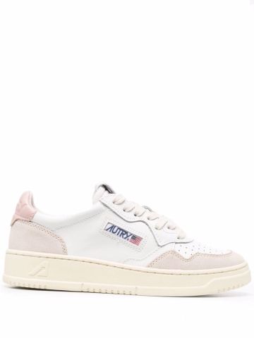Medalist low white trainers with powder pink heel and suede inserts