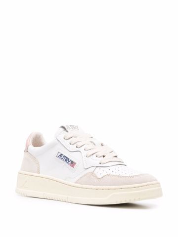 Medalist low white trainers with powder pink heel and suede inserts