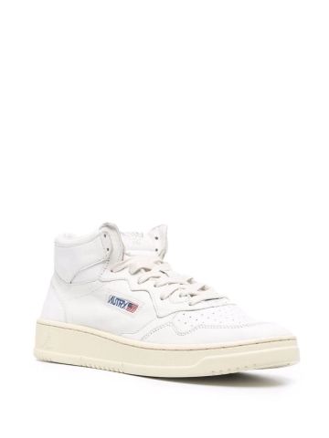 Medalist mid white leather sneaker