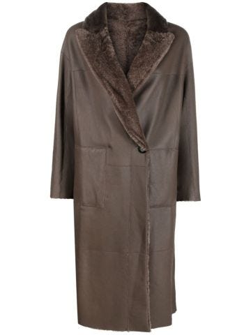 Single-breasted sheepskin coat