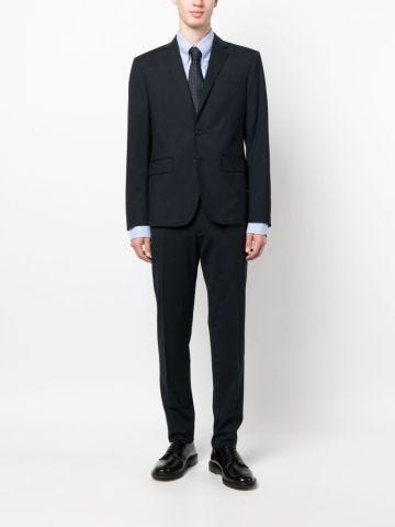 Elegant blue single-breasted suit