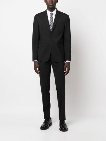 Elegant black single-breasted suit