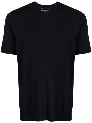 Black crew-neck short-sleeve T-shirt