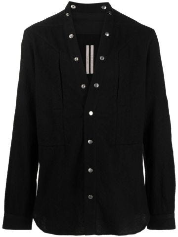 Black shirt with V-neck and press studs