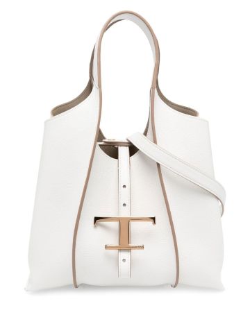 Timeless white tote bag with pendant