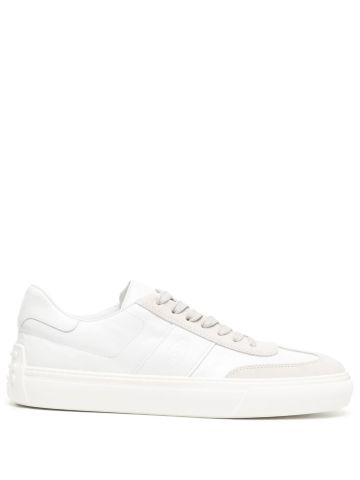 White leather low top sneakers