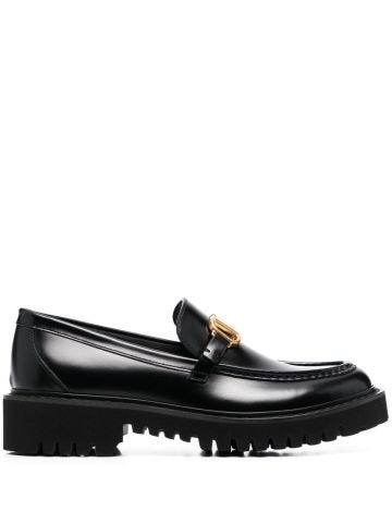 Black leather logo plaque loafers