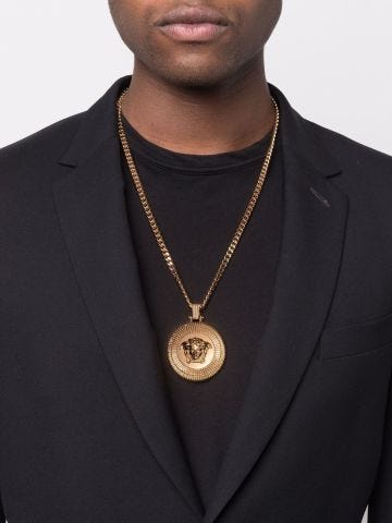 Gold necklace with Medusa pendant