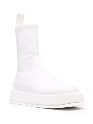Gia x RHW white Rosie 11 boots