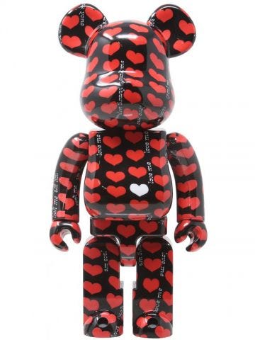 Toy Be@rbrick with red hearts