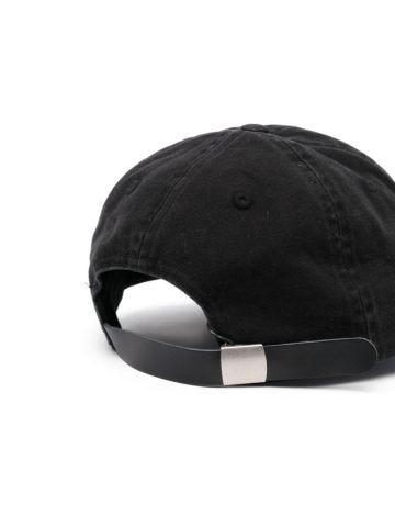 Cappello nero da baseball con ricamo