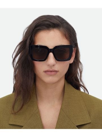 Classic black square sunglasses