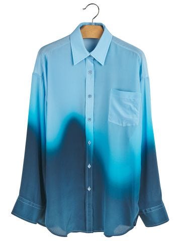 Camicia blu con stampa sfumata