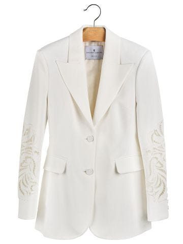 White single-breasted blazer with lace on sleeves