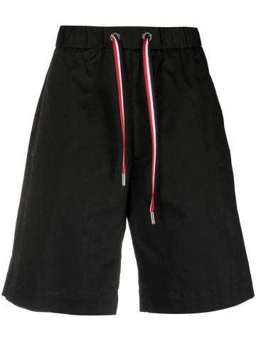 Black shorts with logo applique