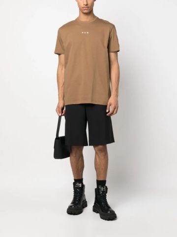 Brown T-shirt with metal eyelets