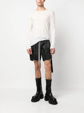 Black shorts with drawstring