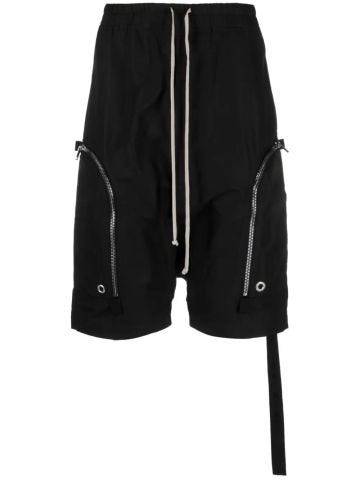Black shorts with drawstring and zipped pockets