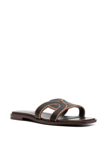 Black low sandals with logo band