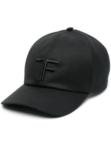 Black baseball cap with embroidery