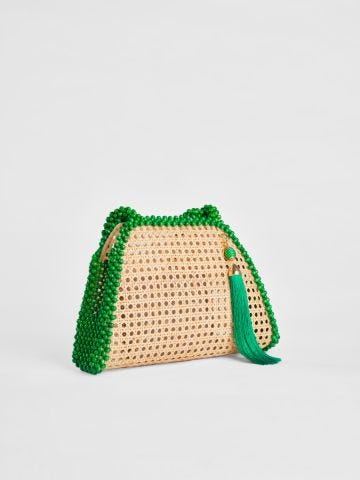 Beige straw shoulder bag with tassel and green beads