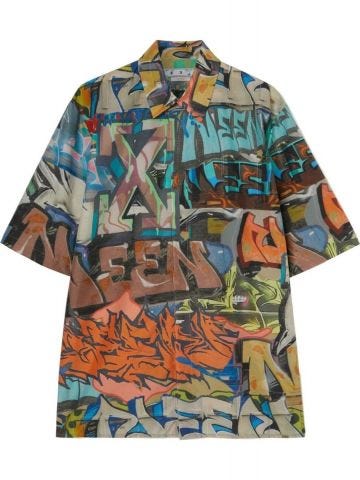 Multicolored graffiti print short sleeved Shirt